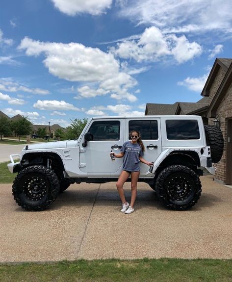 White Jeep Wrangler, Dream Life Goals, White Jeep, Jeep Photos, 2015 Jeep Wrangler, Dream Cars Jeep, 2015 Jeep, Cool Jeeps, Jeep Rubicon