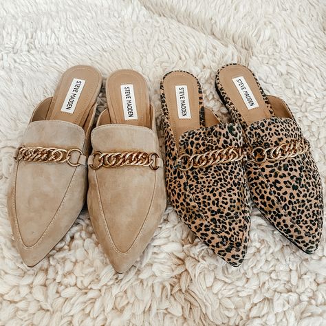 Tan Mules Outfit, Mules Shoes Outfit Casual, Mule Outfits Women, Black Mules Outfit, Outfits With Mules, Mule Shoes Outfit, Mules Outfit, Steve Madden Mules, Leopard Mules