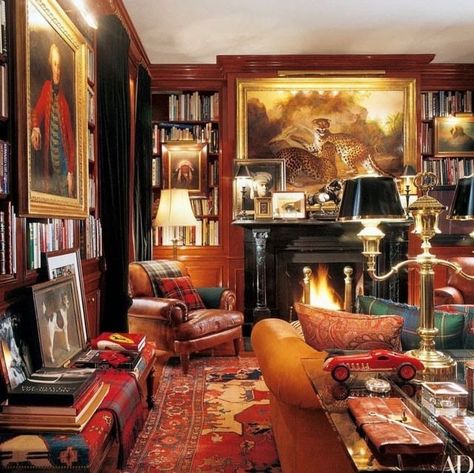 Ralph Lauren Living Room, Winter Home Decor Cozy, Ralph Lauren Home Living Room, Ralph Lauren Interiors, Home Decor Winter, Winter Home, Maximalism, Dark Academia Aesthetic, Winter Home Decor