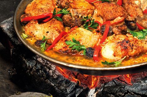 Four fine dining recipes that you can whisk away with you into the wild. Fancy Camping, Chicken And Chorizo Paella, Chorizo Paella, Chicken And Chorizo, Camping Dinners, Fine Dining Recipes, Campfire Food, Campfire Cooking, Cooking Guide