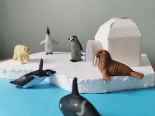 Comment faire un igloo en papier facile enfant Habitat Project, Habitats Projects, Crafts For Mom, Flan, Nouvel An, Piggy Bank, Ring Holder, Habitat, Montessori