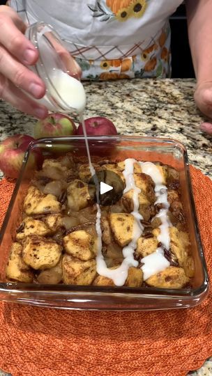 Quick cinnamon roll apple dessert | Quick cinnamon roll apple dessert  When cinnamon rolls and apple pie join together, it's a great day.  #desserts #cinnamon #apples #yum | By Scott & KarenFacebook Cinnamon Rolls Apples Bake, Apple Cinnamon Roll Bake, Pillsbury Cinnamon Rolls, Cinnamon Roll Bake, Apple Cinnamon Rolls, Quick Desserts, Apple Desserts, Baked Apples, Best Dishes