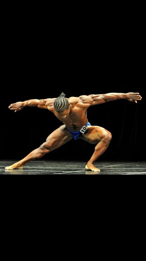 Atlas Pose Bodybuilding, Body Builder Pose, Magic Poses, Body Builders Men, Bodybuilding Poses, Gym Poses, Power Poses, Male Art Reference, Power Pose