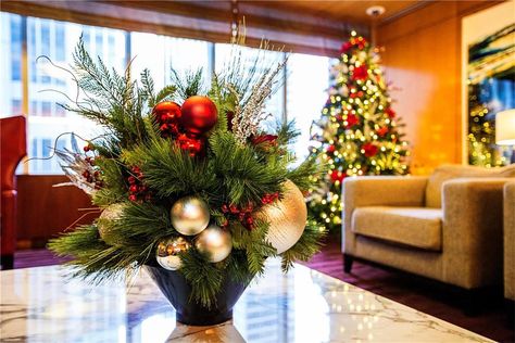 10 Holiday Decoration Ideas for Your Lobby Christmas Party Centerpieces, Tea Light Snowman, Photo Wreath, Hanging Centerpiece, Lobby Decor, Company Christmas Party, Office Lobby, Modern Christmas Decor, Colonial Christmas