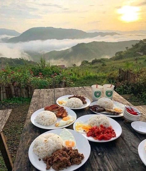 Pinoy Breakfast, Phillipino Food, Filipino Breakfast, Romantic Breakfast, Salad Recipes Healthy Easy, Breakfast Platter, Good Morning Breakfast, Food C, Food Spot