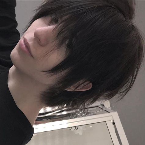 Short Emo Haircuts, Short Emo Hair, Emo Haircuts, Hair Goal, Short Hair Tomboy, Hair Inspiration Short, Emo Hair, Gender Envy, Haircuts Straight Hair