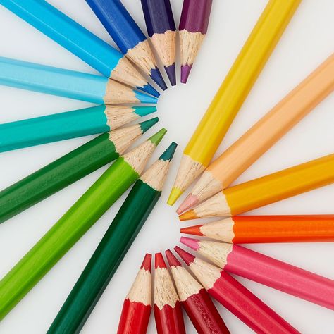 Colour Pencil Photography, Pen Photography Ideas, Color Pencil Photography, Colored Pencils Aesthetic, Building Colour, Pen Photography, Stationery Store Design, Agriculture Photography, Pencil Photography