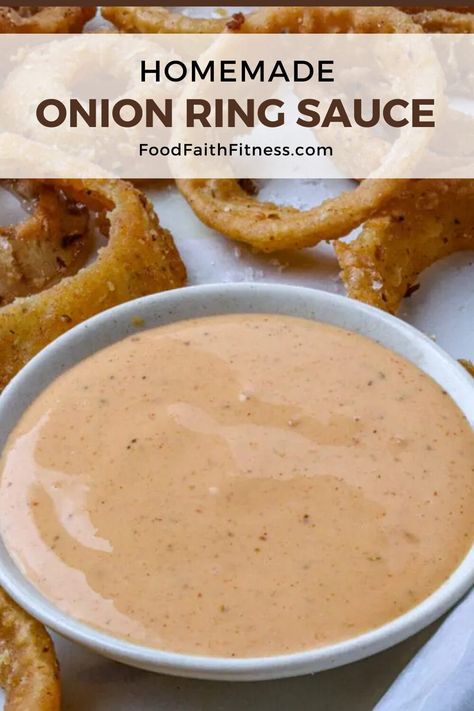 Made with mayo, ketchup, and Cajun seasoning, it's the perfect balance of tangy and spicy. Serve chilled for the ultimate dipping experience! Onion Ring Dip, Onion Ring Sauce, Best Chicken Tenders, Homemade Onion Rings, Onion Rings Recipe, Cajun Sauce, Onion Ring, Deep Fried Food, Potato Wedges