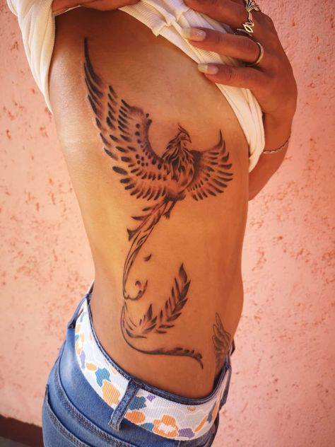 Phoenix Back Tattoo, Side Tattoos Women, Phoenix Tattoo Feminine, Small Phoenix Tattoos, Phönix Tattoo, Phoenix Tattoos, Rib Tattoos For Women, Mystical Tattoos, Phoenix Tattoo Design