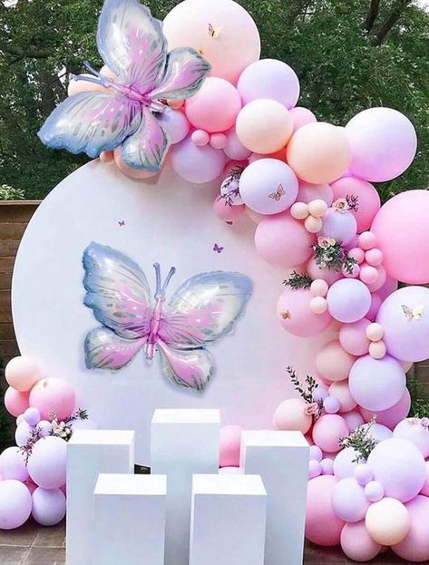 Butterfly Ideas, Butterfly Birthday Party Decorations, Butterfly Themed Birthday Party, 5th Birthday Girls, Butterfly Birthday Cakes, Butterfly Birthday Party, Balloon Chain, Mermaid Theme Birthday, Butterfly Party