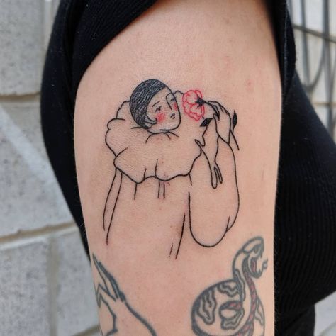 Mellow Pokes on Instagram: “Sweet pierrot for Emily, had such a nice time hanging and giving you this tattoo 🌹 . . . . . . #clowntattoo #pierrottattoo #pierrot…” Pierrot Tattoo, Tattoo Of A Woman, Trinity Bellwoods, Holding A Flower, Tattoo Time, Ancient Tattoo, Clown Tattoo, Fine Line Tattoo, Line Tattoo