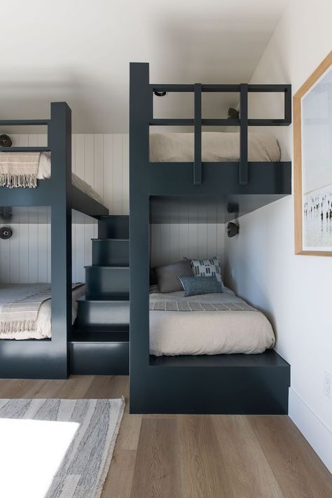 Storage Bunk Beds, Bunk Bed Shelf, Corner Bunk Beds, Bunk Room Ideas, Sleepover Room, Bed Shelf, Big Bedroom, Bunk Beds For Kids, Bed Inspo