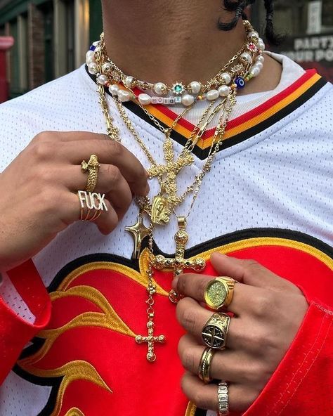 Maximalist Jewelry, Ahs Style, Streetwear Jewelry, Dope Jewelry Accessories, Jewelry Accessories Ideas, Dope Jewelry, Looks Street Style, Chunky Jewelry, Jewelry Fashion Trends