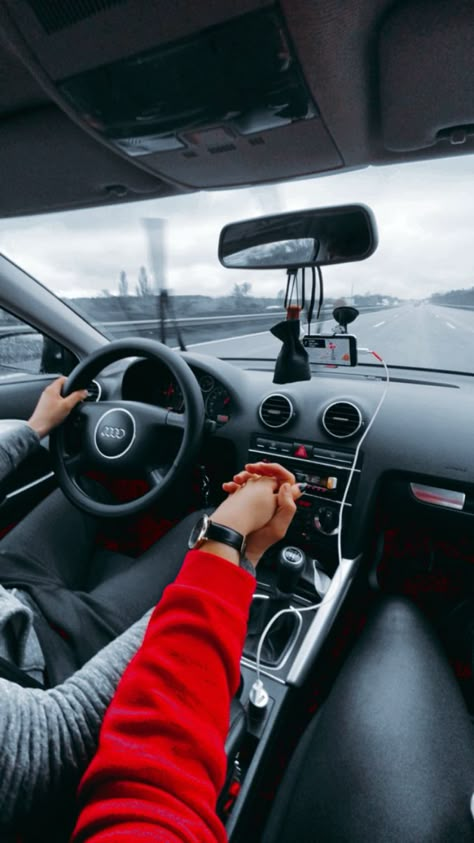 His And Hers Cars, Couple In Car, Passenger Princess, Luxury Lifestyle Couple, Image Couple, Car Poses, Luxury Couple, Universal Language, Driving Photography