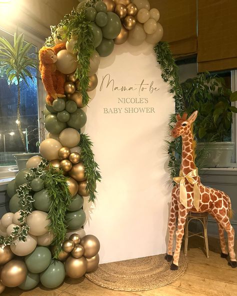 Planning a baby shower? Want beautiful balloon decor for that Mamma to be? You are absolutely in the right place! #luxurysafari #luxuryballoons #modernbabyshower #sagegreenballoons #sageandgold #balloongarland #safarilux #elegantbabyshower #botanicalballoons #organicdesign #balloonartistry #safarichic #greenandgoldballoons #partyplanning #babyshowergoals #babyshowerideas #safaribabyshower #safaribabyshowertheme #safariballoons Baby Shower Themes Safari, Forest Green Baby Shower Ideas, Born To Be Wild Baby Shower Ideas, Animal Themed Baby Shower Ideas, Zoo Themed Baby Shower Ideas, Baby Shower Jungle Theme Boy, Lion Baby Shower Ideas, Safari Themed Baby Shower Ideas, Jungle Themed Baby Shower Ideas