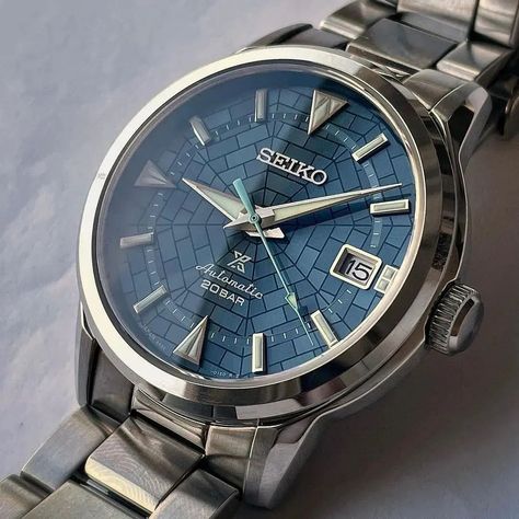 radowatch #watchesforless #watcheshopping wat Mens Watches Classy, Stylish Watches Men, Classy Watch, Seiko Prospex, Fancy Watches, Seiko Watch, Premium Watches, Retro Watches, Fashion Watch