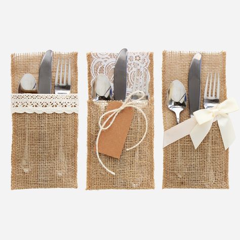 Accent your rustic summer #wedding with simple no-sew silverware holders! Learn how to make them in our latest #DIY video: https://paperm.art/diyslvrhld #DIYwedding Utensils Holder Diy, Burlap Silverware Holder, Rustic Summer Wedding, Silverware Holder, Diy Napkins, Pouch Diy, Pouch Sewing, Diy Burlap, Rustic Wedding Diy