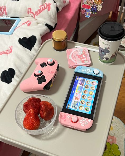 Gaming time🎮 >Sanrio Silicone Joycon Cover >Sanrio NS Pro Skin ----------- 🥰 Add #geekshare and tag us to get featured! ------------ . . . 🛒Our shops: https://geekshare.com #nintendoswitch #switcholed #nintendoswitcholed #gamergirl #gamingsetup #gaminglife #gamer #gamerguy #gamerlife #nintendolife #pinkgamergirl #gamerlifestyle #pcgaming #cozygamer #gamerpc #gamergirl #gameplay #cozygaming #girlgamers #kawaii #kawaiiaesthetic #pink #pinksetup Pink Nintendo, Nintendogrl Room, Girly Nintendo Switch Games, Pink Nintendo Switch Aesthetic, Nintendo Switch Pink Aesthetic, Friends Hanging Out, X Games, Baby Pink Aesthetic, Handbag Essentials