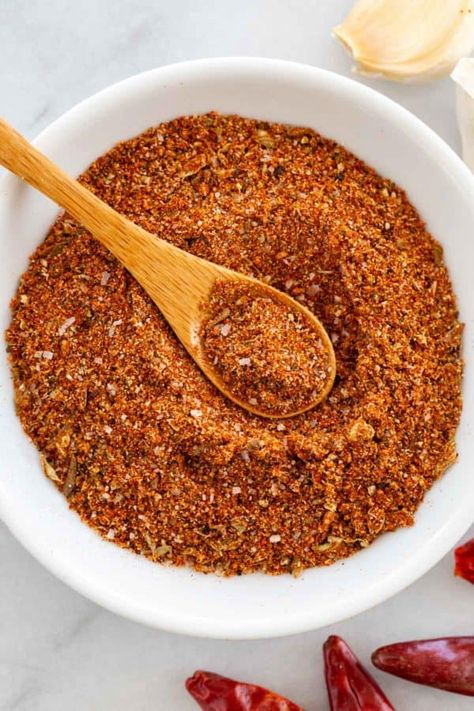 This homemade taco seasoning recipe is a quick way to add savory Mexican inspired flavors to ground meats and vegetables. #tacomeat #groundbeef #groundturkey #tacoseasoning Short Ribs Recipe Oven, Mexican Chicken Seasoning, Short Beef Ribs, Seasoning For Chicken, Mexican Chicken Tacos, Braised Chicken Breast, Homemade Taco Seasoning Recipe, Chicken Taco Seasoning, Dry Rub Recipes