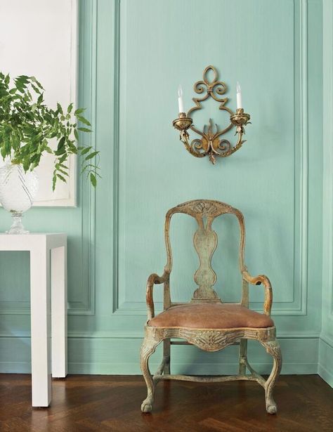 Tiffany Blue Box, Calming Spaces, Townhouse Designs, Green Paint Colors, Bathroom Design Inspiration, Up House, Architectural Digest, Wall Color, Beautiful Interiors