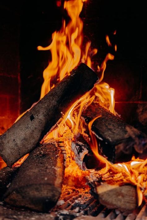 Fire room And place Lazy Witch, Winter Solstice Traditions, Fire Log, Spring Crops, Log Fire, Log Fires, Close Up Photography, Winter Solstice, The Sound