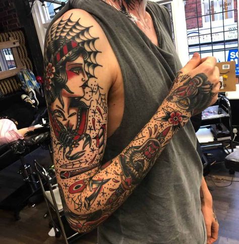 Flash Leg Sleeve, Old School Tattoo Filler Ideas, Multi Style Tattoo Sleeve, Mens Color Sleeve Tattoo, Spot Filler Tattoo, Rose Filler Tattoos, Black And Red Traditional Tattoo Sleeve, American Traditional Space Filler, Traditional Space Filler Tattoo