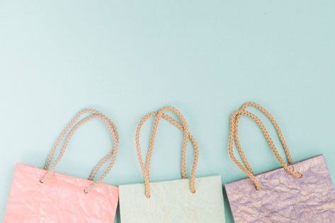 Overhead view of shopping bags at the bo... | Free Photo #Freepik #freephoto #background #sale #gift #paper Shopping Cover Photo, Background Shopping Fashion, Boutique Backgrounds, Best Backrounds, Shopping Bags Aesthetic, Bag Background, Shopping Pictures, Inside Shop, Fb Cover Photos