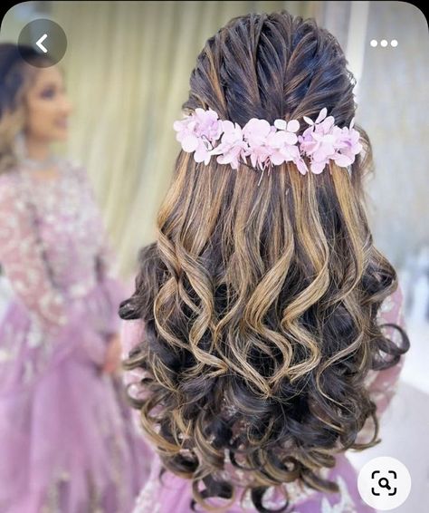 Open Hairstyle, Reception Hairstyles, Curled Hairstyles For Medium Hair, Hair Style On Saree, Long And Short Hair, Hair Wedding Styles, Engagement Hairstyles, High Ponytail Hairstyles, Hair Puff