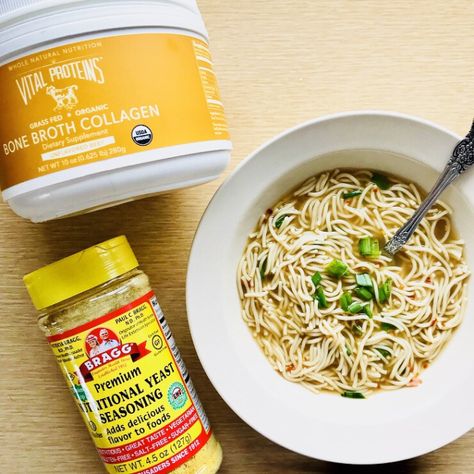 *HEALTHY* & *TASTY* Ramen Recipe! Ramen Seasoning, Ramen Recipes Easy, Ramen Broth, Nutritional Yeast Recipes, Easy Ramen, Ramen Recipe, Bone Broth Recipe, Ramen Recipes, Raise Your Hand If