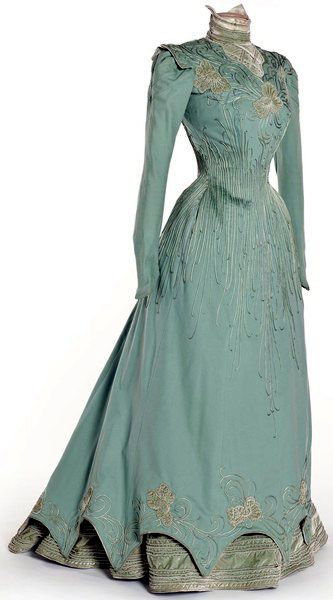 Robe, E. Coguenhem et Cie, Paris, 1898 1890s Fashion, 1800s Fashion, Edwardian Dress, 19th Century Fashion, Old Dresses, Victorian Clothing, Antique Dress, Vintage Gowns, Vestidos Vintage