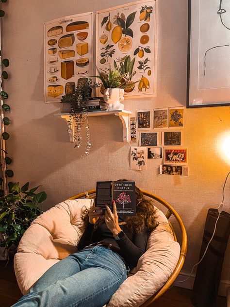 Reading Spot Aesthetic, Reading At Home Aesthetic, Book Smart Aesthetic, People Reading Books Aesthetic, Psychology Books Aesthetic, Neuropsychology Aesthetic, Book Nook Aesthetic, Book Nerd Aesthetic, Andie Walsh