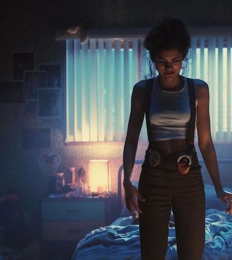 Detective Costume, Rue Bennett, Detective Outfit, Zendaya Hair, Detective Aesthetic, Zendaya Style, Braided Ponytail Hairstyles, Zendaya Coleman, Costume Outfits