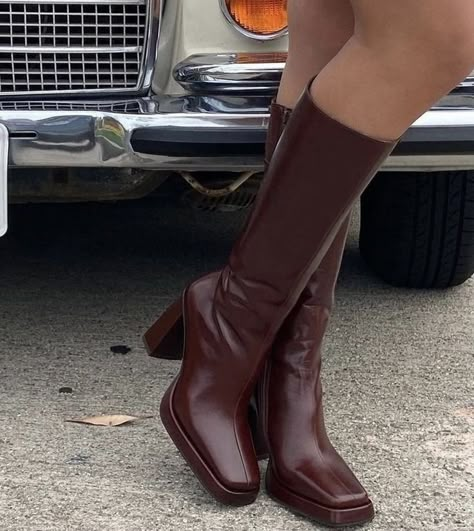 Cute Fall Boots For Women, Pointed Toe Heels Outfit, Fall Leather Boots, Thrift Manifestation, Fall Thrift, Dark Brown Leather Boots, Birthday Aesthetic, Dr Shoes, Cowgirl Fashion