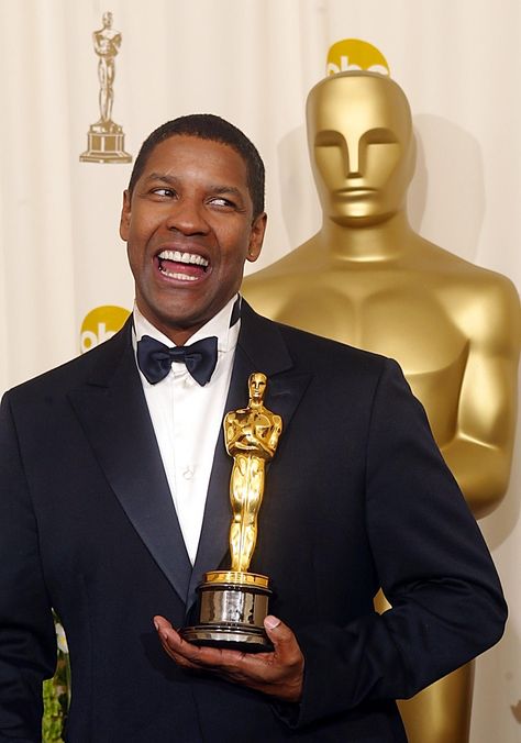 Denzel Washington • Best Actor • Training Day• 2001 Actor Denzel Washington, Septième Art, Academy Award Winners, Black Actors, Black Hollywood, Black Celebrities, Best Supporting Actor, Denzel Washington, Jack Nicholson