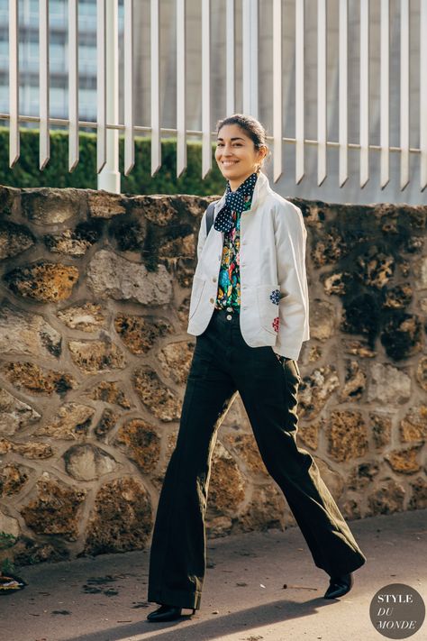 Paris SS 2020 Street Style: Caroline Issa - STYLE DU MONDE | Street Style Street Fashion Photos Caroline Issa Issa Dresses, Caroline Issa, 2020 Street Style, Reportage Photography, Everyday Casual Outfits, Streetstyle Fashion, Street Style Looks, Street Chic, Fall Winter Outfits