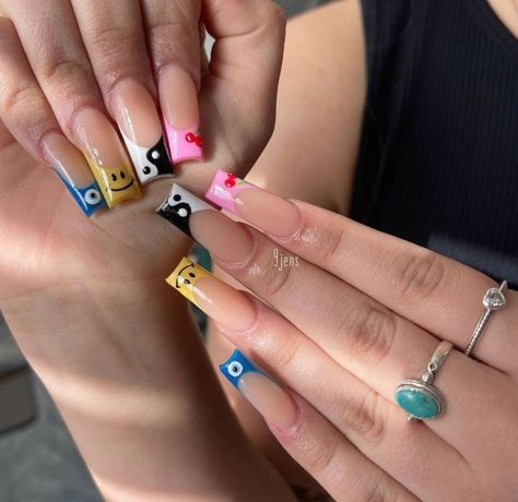 Pink French Tip Nails With Smiley Face, Yin Yang French Tip Nails, Smiley Face French Tip Nails, X Eyes Smiley Face Nails, Freestyle French Tip Nails, Smiley Face Nails Aesthetic, French Tip Freestyle Nails, Rings Baddie, Gel Tips Nails Ideas