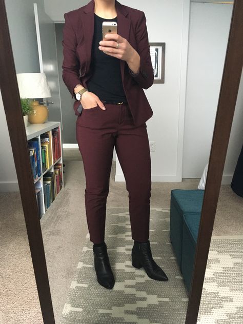 Masculine Jumpsuits For Women, Burgundy Suit Women Wedding, Burgundy Suit For Women, Masculine Female Outfits Formal, Lesbian Formal Outfits Wedding, Lesbian Cocktail Attire, Maroon Suit For Women, Maroon Suit Women, Burgundy Suit Women Outfit