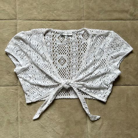 90 Actress, Crochet Swimsuit Cover, Coquette Crochet, White Cropped Jacket, White Coquette, Dainty Coquette, White Wrap Top, Knitted Stuff, Crochet Swimsuit