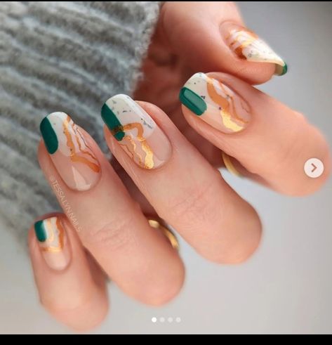 Fall Almond Nails Ideas, Almond Nails Ideas, Fall Almond Nails, Velvet Nails, Fake Nails Designs, Abstract Nail Art, Green Nail Designs, Stamping Nail Art, Autumn Nails