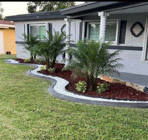 Yard Makeover, Tropical Landscape Design, Pebble Garden, Landscape Curbing, Mulch Landscaping, Side Yard Landscaping, Zen Garden Design, Stone Landscaping, Plants Pots