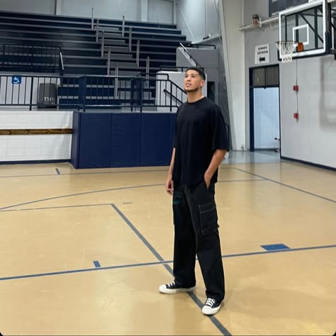 Devin Booker Street Style, Devin Booker Aesthetic Outfit, Devin Booker Outfits Converse, Devin Booker Converse, Devon Booker Style, Devin Booker Fits, Devin Booker Fashion, Dbook Fits, Nba Outfits Men