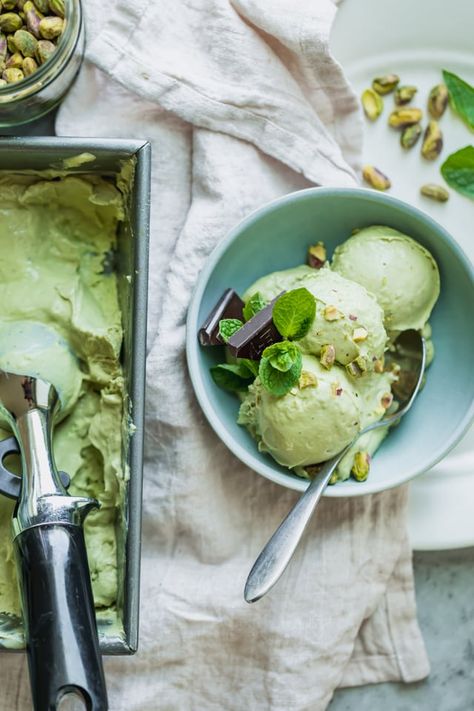 Avocado Ice Cream | FeelGoodFoodie Avocado Ice Cream Recipe, Healthy Homemade Ice Cream, Paleo Ice Cream, Easy Homemade Ice Cream, Avocado Dessert, Avocado Ice Cream, Easy Vegan Dessert, Dairy Free Ice Cream, Desserts Vegan