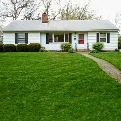 Photoshop Redo: Dressing Up a Cookie-Cutter Ranch - This Old House 1950s Ranch House Exterior, Ranch Style Homes Exterior Remodel, Ranch House Exterior Remodel, Small Ranch House Exterior, Ranch House Curb Appeal, Exterior Upgrades, Add Curb Appeal, Cedar Shake Roof, Boost Curb Appeal