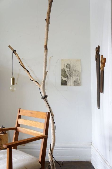 One of a Kind Style: A DIY Tree Branch Floor Lamp — Genius Solutions | Apartment Therapy Main | Bloglovin’ Lighted Branches Decor, Branch Floor Lamp, Diy Tree Branch, Branch Lamp, Interesting Lighting, Diy Floor Lamp, Indoor Floor Lamps, Tree Branch Decor, Tree Floor Lamp