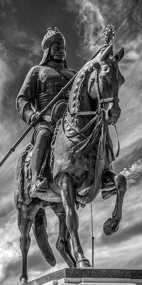 Maharana Pratap Art, Maharana Pratap, Black Hd Wallpaper, Warrior King, Horse Art Print, Riding Horse, Shiva Wallpaper, Black And White Canvas, Horse Art