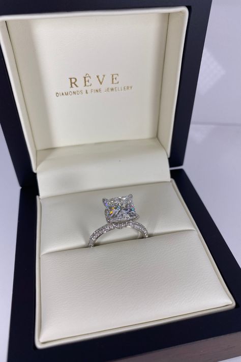 You’re sure to find your forever rock when you browse from Rêve Diamonds. #uniqueengagementring #traditionalengagementring #diamondgoals #roundengagementring #labgrowndiamonds #solitairering #diamondjewellery #labgrowndiamondjewelry #bespokediamondjeweller #diamondjewelry #engagementringideas⁠ #privatejeweler #custommadering #mayfairjewellery #bespokering #ringsofinstagram #ringsoflondon #labgrowndiamonds #labgrownjewelry #diamondring #nycjewelry #newyorkjewelry #nycengagementring Luxurious Diamond Rings, Wedding Ring Women Diamond, Jewellery And Accessories, Luxury Diamond Ring, Luxury Rings Women, Engagement Ring Expensive, Diamond Ring Aesthetic, Engagement Ring In Box, Diamond Rings For Women Engagement