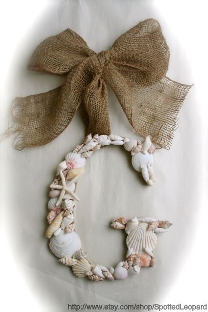 Seashell Covered Letter Monogram Door Wreath, Sea & Beach Craft @ Home Ideas and Designs Monogram Door Wreath, Wedding Initials, Diy Letters, Letter Monogram, Seashell Art, Beach Crafts, Seashell Crafts, Shell Art, Shell Crafts