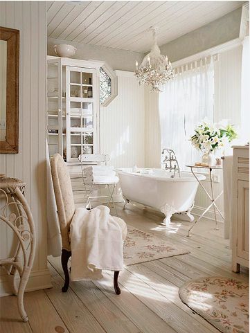 Rustic Country Bathroom, Country Style Bathrooms, Small Farmhouse Bathroom, Romantic Bathrooms, Shabby Chic Decorating, Country Bathroom Decor, French Country Bathroom, French Country Bedrooms, French Country Kitchens