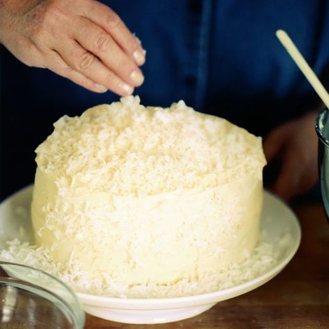 Ina Garten Coconut Cake, Best Ina Garten Recipes, Barefoot Contessa Recipes, Coconut Cake Recipe, Delicious Cream, Barefoot Contessa, Orange Cake, Sauce Tomate, Coconut Cake