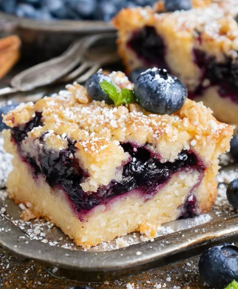 Holy moly! We made this twice over the weekend because everyone was obsessed! Lemon Blueberry Bars, Blueberry Coffee Cake Recipe, Easy Blueberry Pie, Blueberry Pie Bars, Blueberry Desserts Recipes, Blueberry Bars, Blueberry Buckle, Crumb Bars, Blueberry Coffee Cake